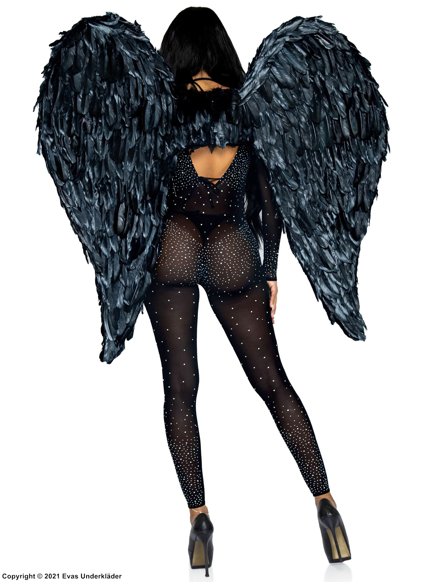 Costume wings, feathers